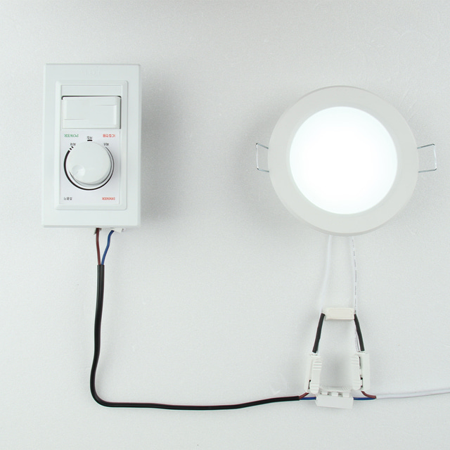 LED 밝기조절 디밍스위치 IC타입 전용 조광기 180W