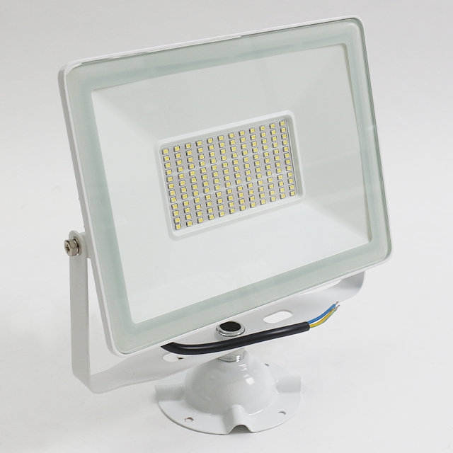 LED 투광기 노출형 슬림 투광등 105W IP65등급 야외조명 간판조명